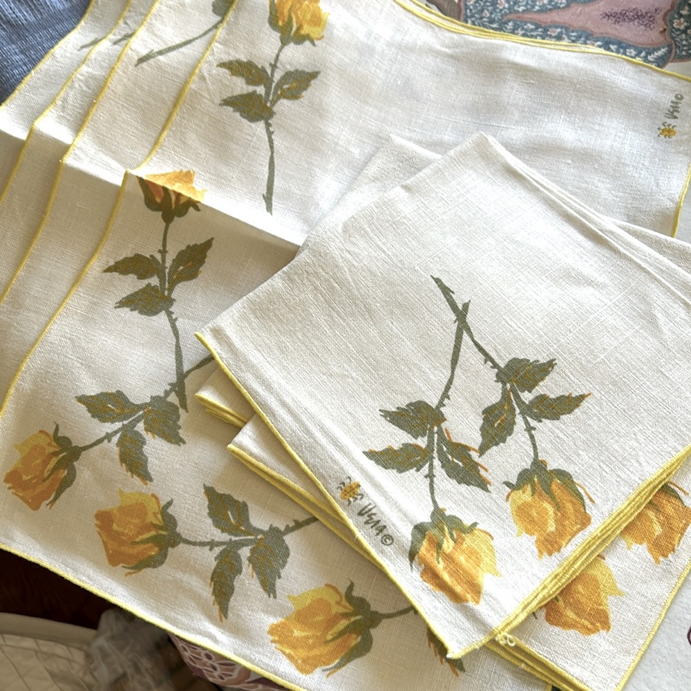 Vera Neumann VINTAGE linen napkins